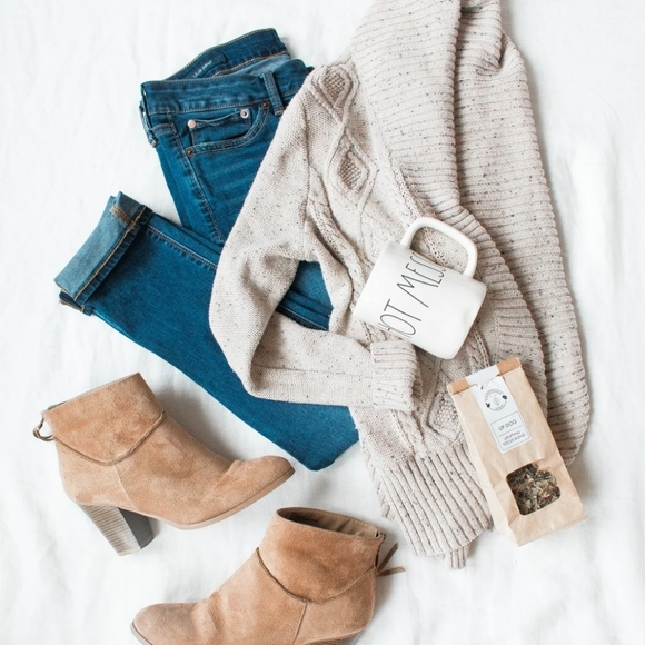 Meet your Posher, Romi - Picture 3 of 4